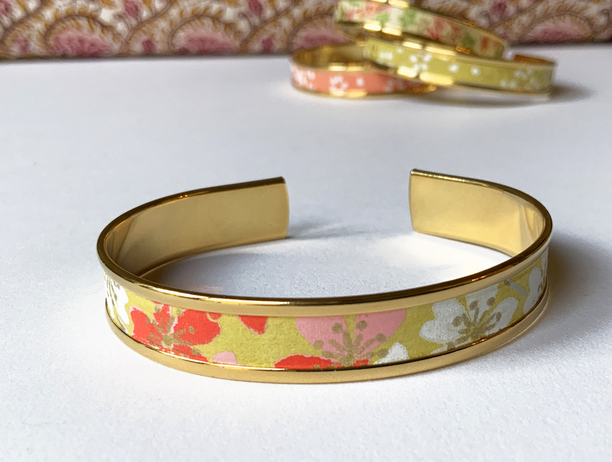 BRACELET MANCHETTE DOR  L'OR FIN ET PAPIER JAPONAIS CERISIER JAUNE